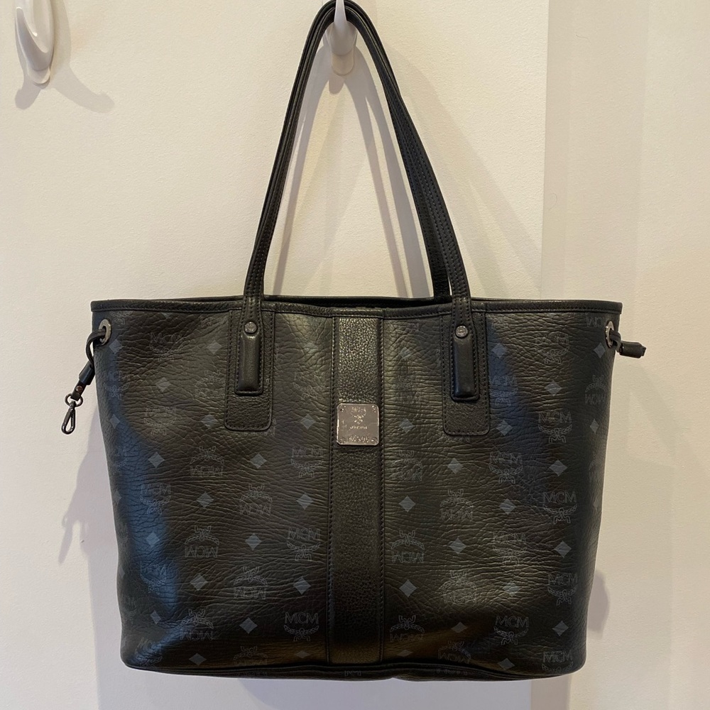 MCM Medium Liz Reversible Shopper